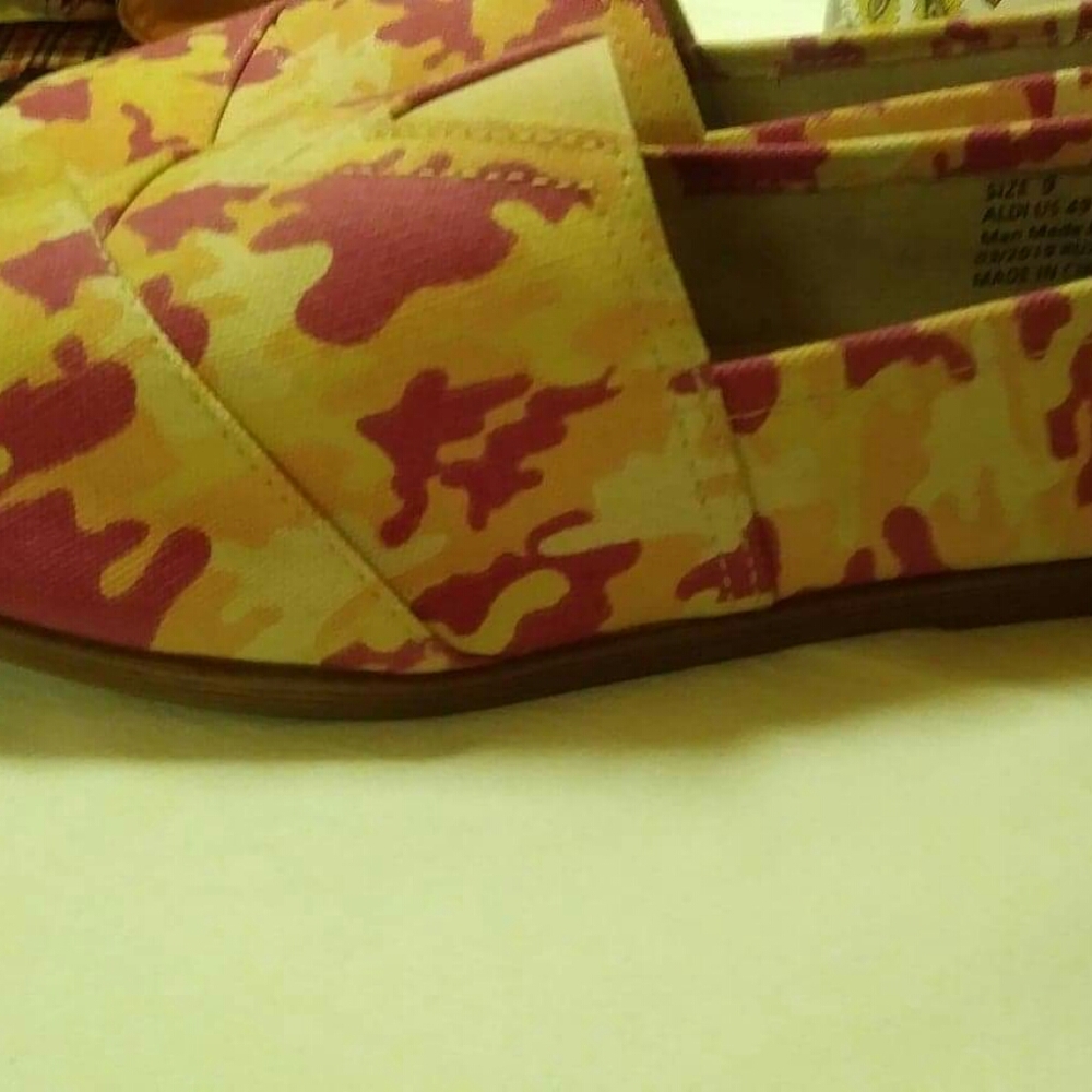 Serra Flats pink and tan